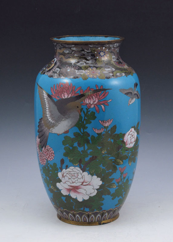 CHINESE CLOISONNE VASE: Bird and flower
