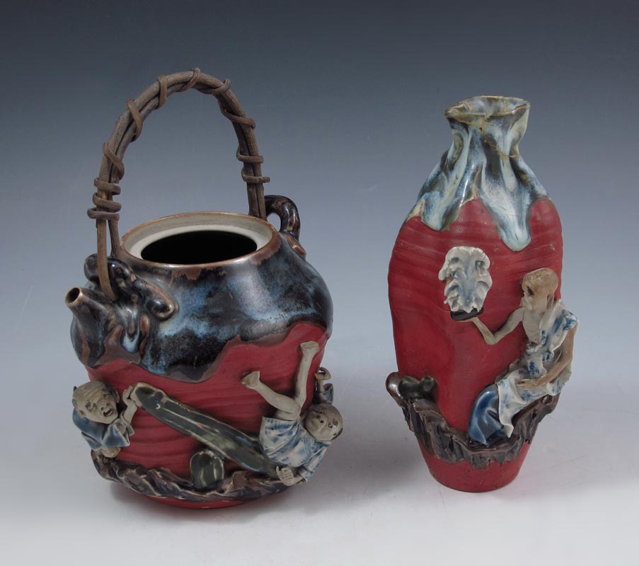 2 PIECE JAPANESE SUMIDA GAWA POTTERY  14879b