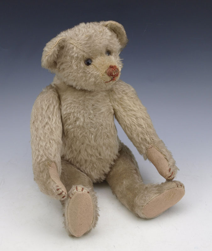 EARLY STEIFF TEDDY BEAR: What a