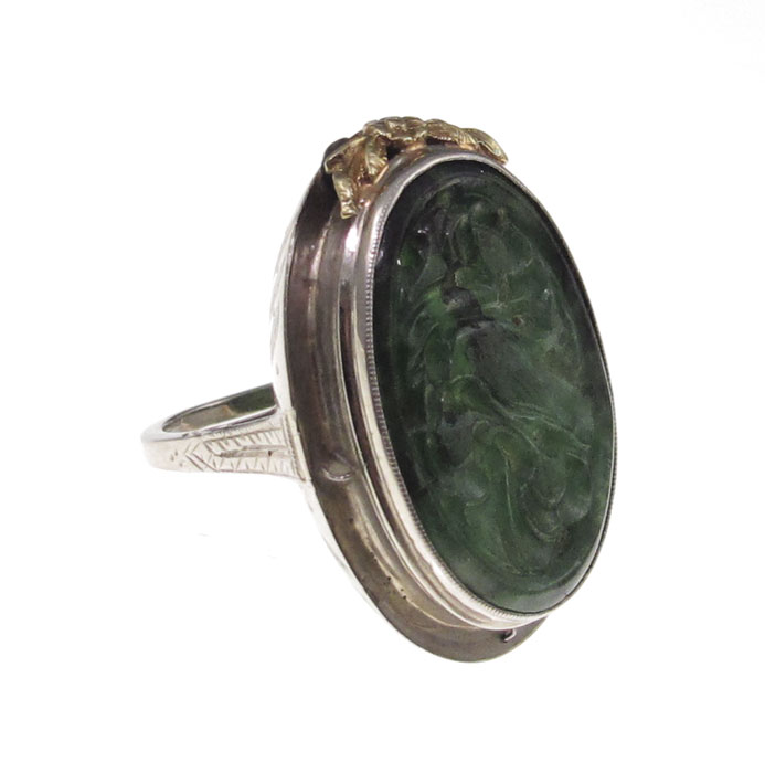 18K CARVED JADE RING: 18K white