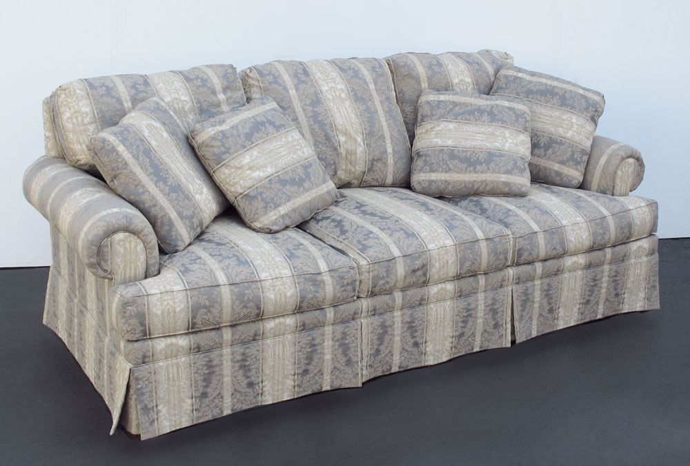 HICKORY CHAIR CO SOFA FROM THE 14898f