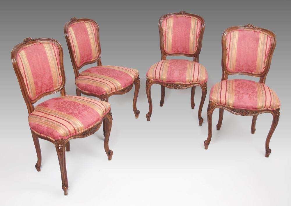 SET OF 4 FRENCH STYLE SIDE CHAIRS: