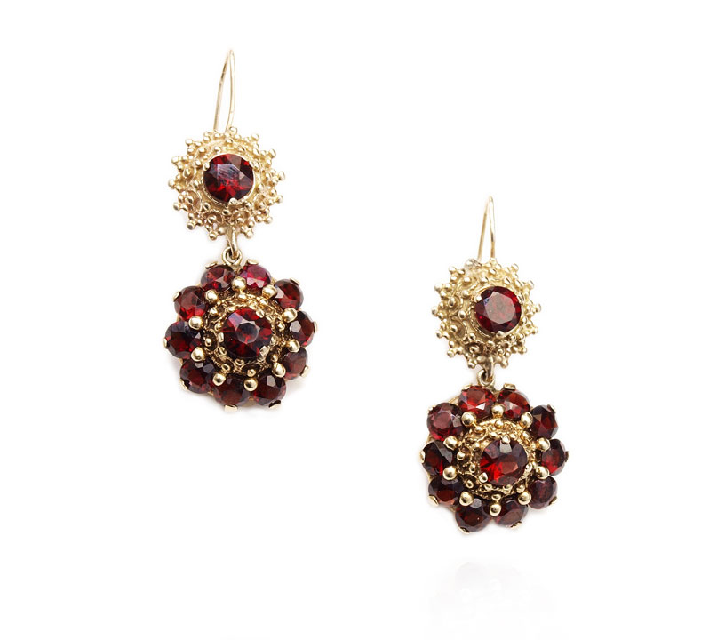 GARNET DROP EARRINGS: Etruscan style