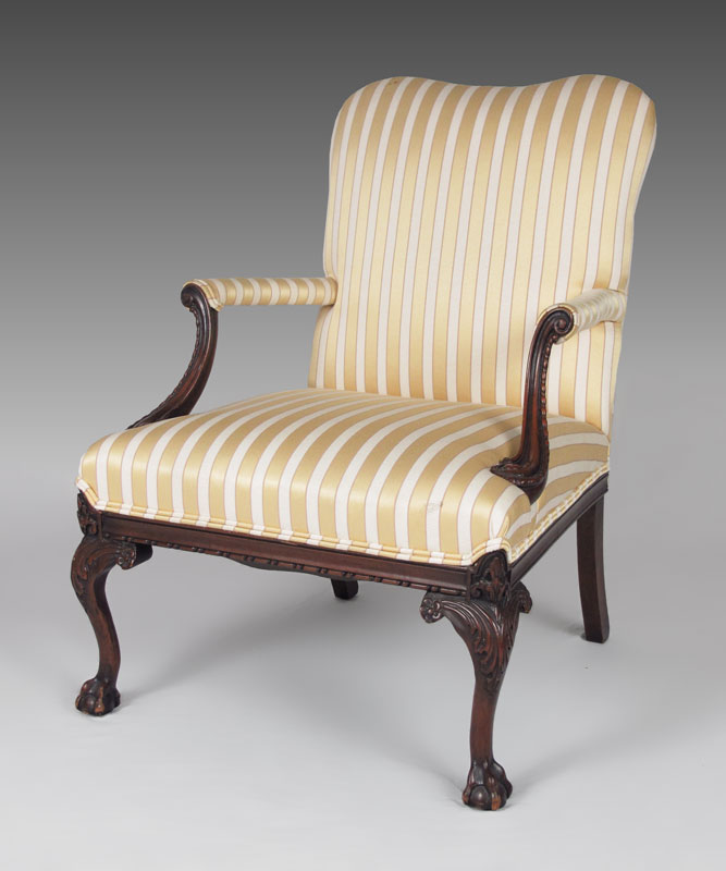 CHIPPENDALE STYLE ARM CHAIR: Carved