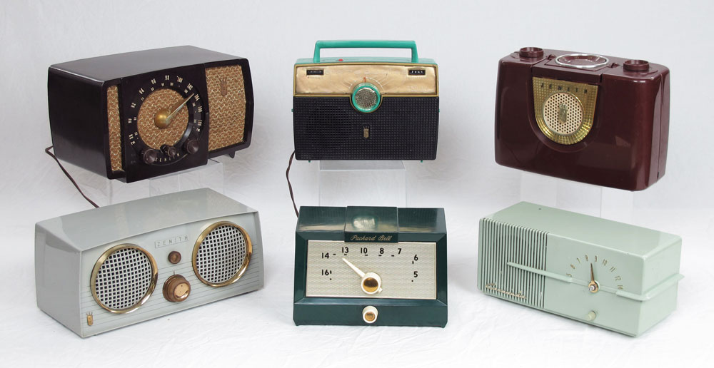 COLLECTION OF VINTAGE ZENITH  148c91