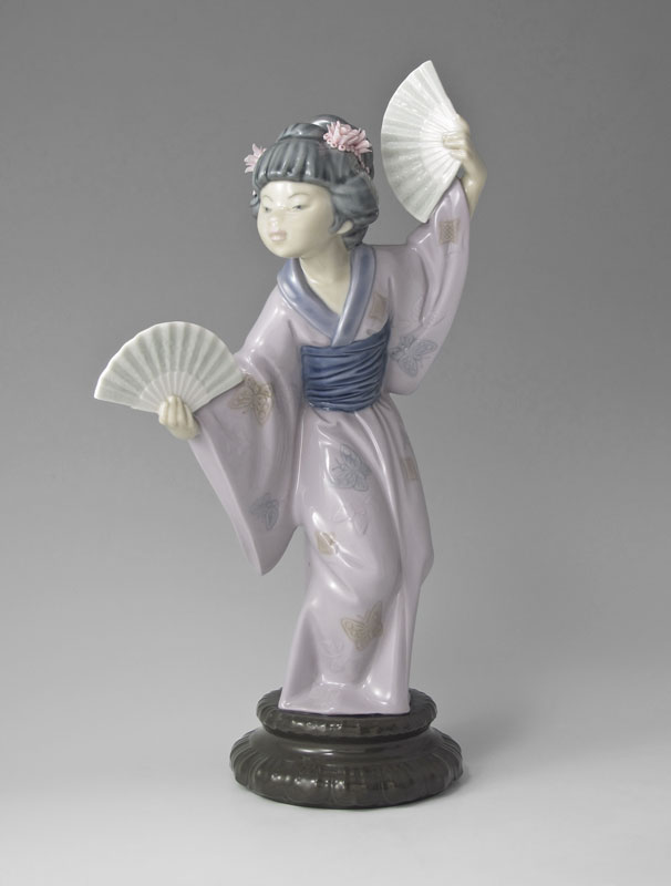 LLADRO PORCELAIN FIGURINE MADAME BUTTERFLY