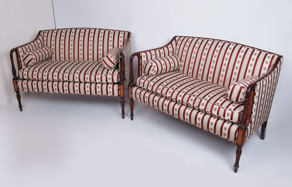 PAIR SHERATON STYLE UPHOLSTERED 148d33