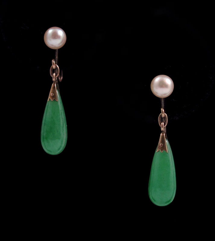 14K GOLD AND JADEITE JADE DROP 148d67