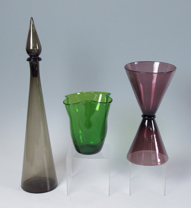 3 PIECE BLENKO GLASS: Green vase 8 1/4
