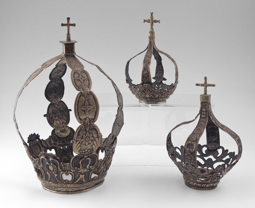 COLLECTION OF 3 SANTOS FIGURE CROWNS: