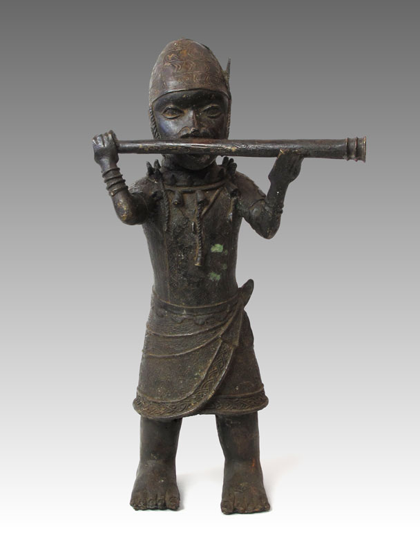 BENIN AFRICAN MUSICIAN STATUE SCULPTURE: