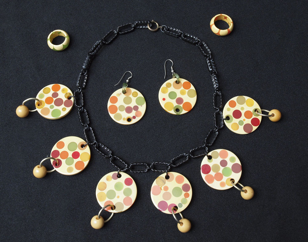 POLKA DOT BAKELITE NECKLACE EARRINGS 149241