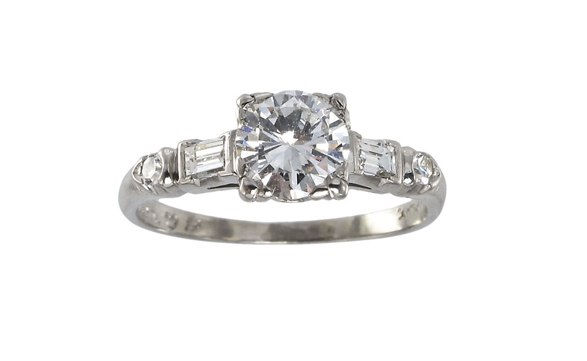 PLATINUM DIAMOND ENGAGEMENT RING  14925e