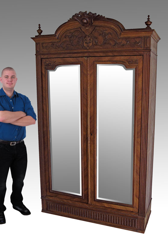 LARGE FRENCH ARMOIRE WITH MIRROR 1492de