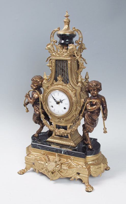 IMPERIAL FIGURAL MANTLE CLOCK  1492e8