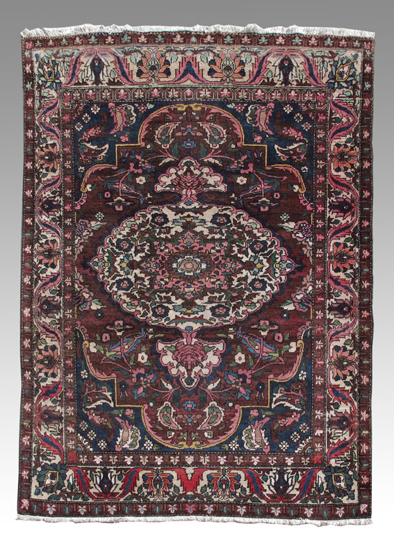 MODERN PERSIAN BACHTIARI HAND KNOTTED