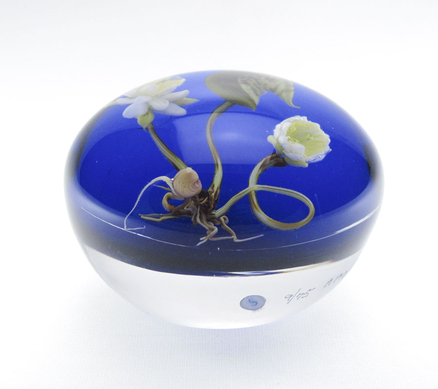PAUL STANKARD WATER LILY PAPERWEIGHT: