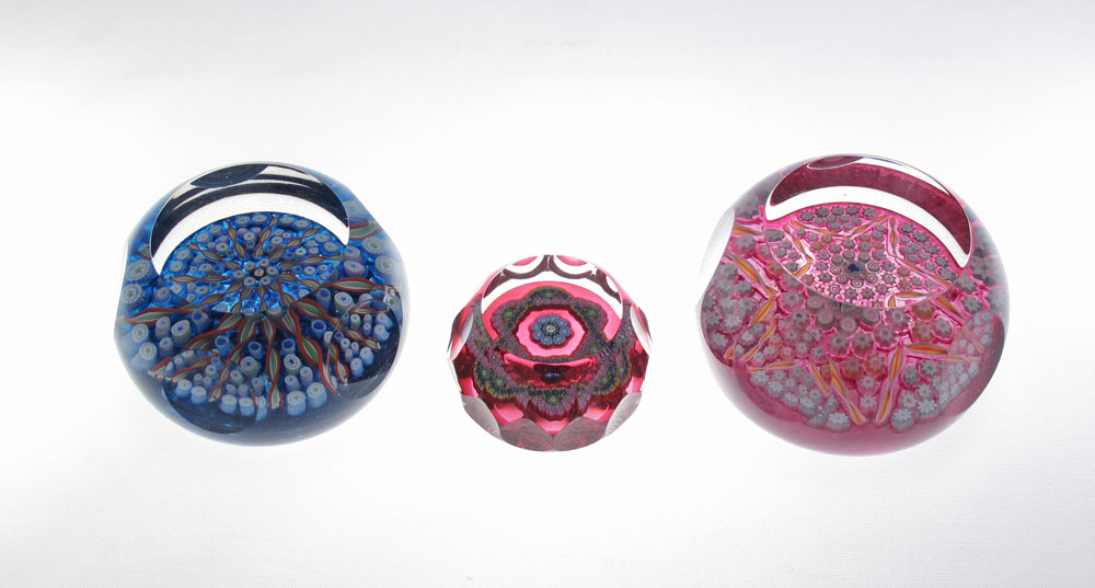 3 PERTHSHIRE PAPERWEIGHTS All 14933d