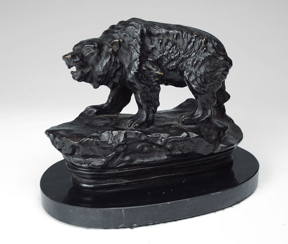 GROWLING BEAR BRONZE: He has significant