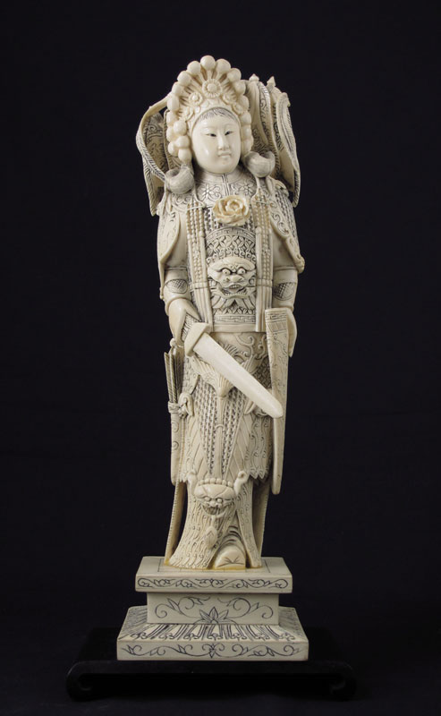 CARVED IVORY FIGURE OF FEMALE WARRIOR 1494b3