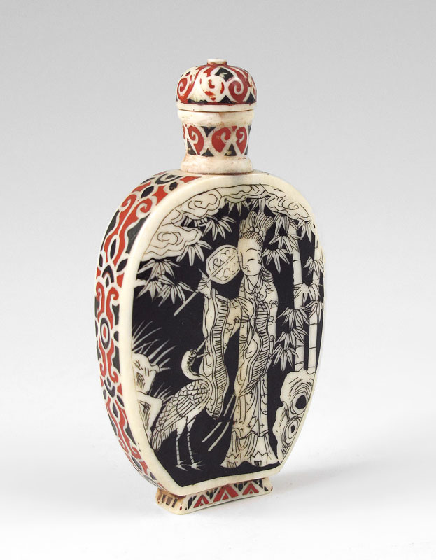 INLAID IVORY SNUFF BOTTLE Paint enamel 149512