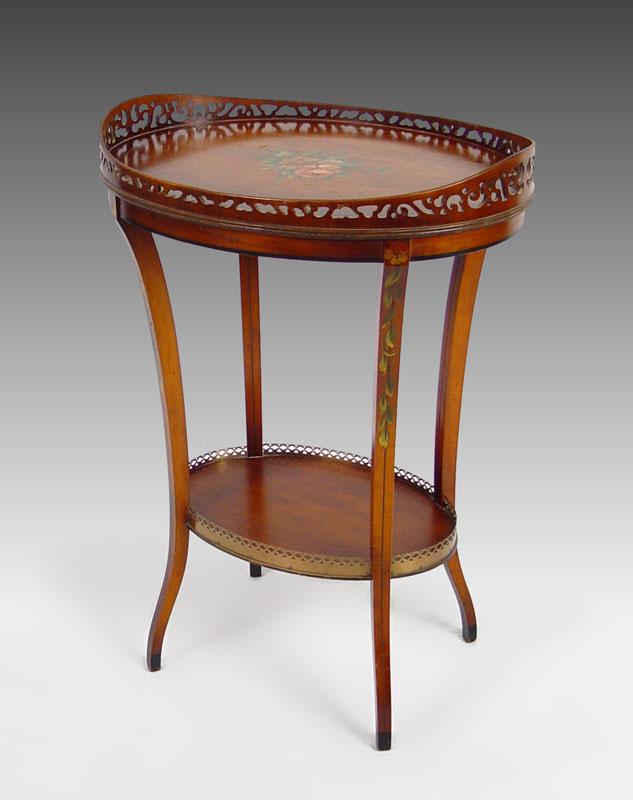 VICTORIAN SATINWOOD TRAY TABLE: