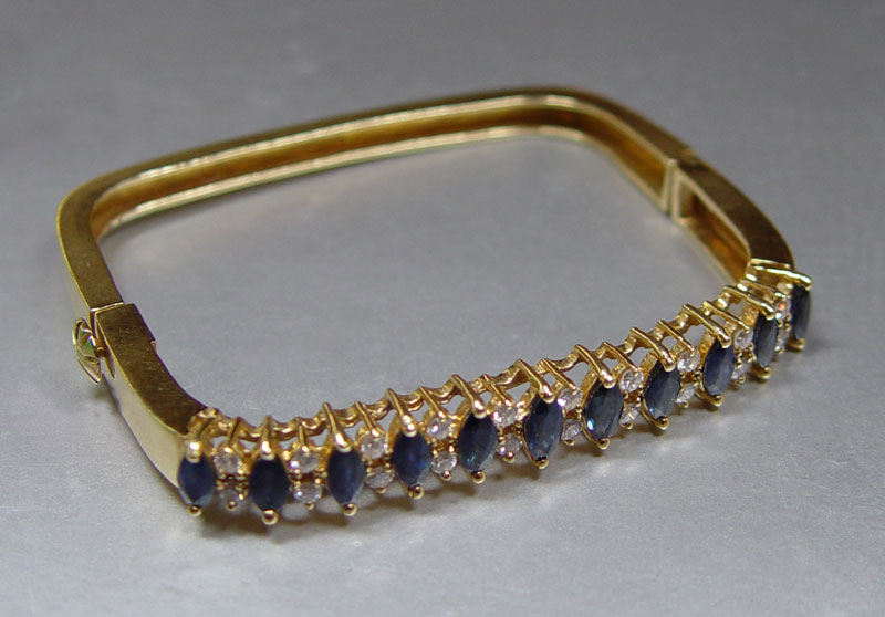 18K SAPPHIRE AND DIAMOND SQUARE 14962e