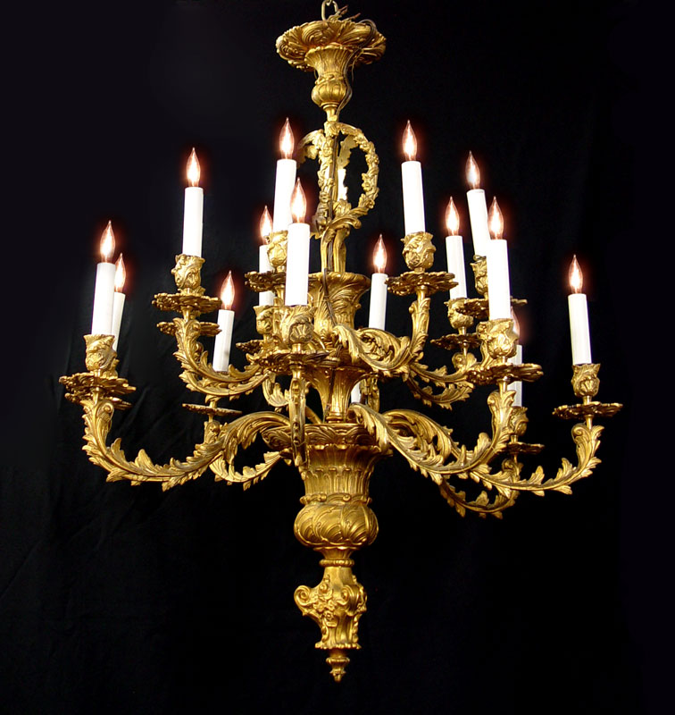 16 LIGHT FOLIATE MOTIF GILT CHANDELIER  149644