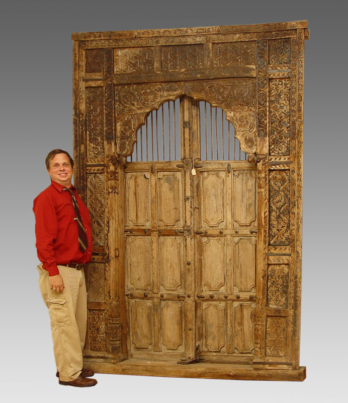 18TH C ASIAN CARVED TEMPLE DOOR 14967d