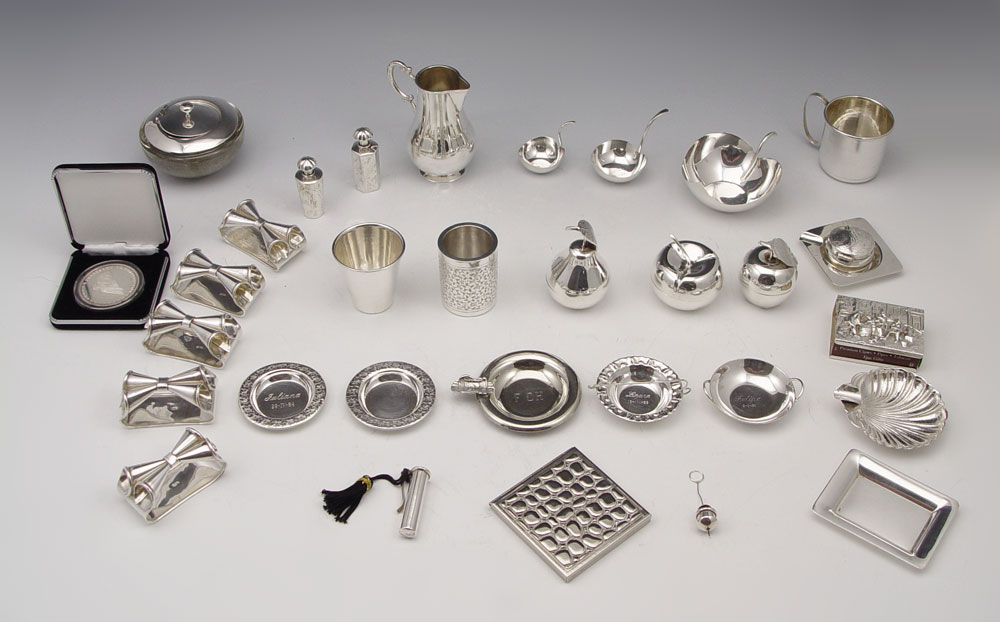 LARGE LOT OF ESTATE SILVER Approx  14974e