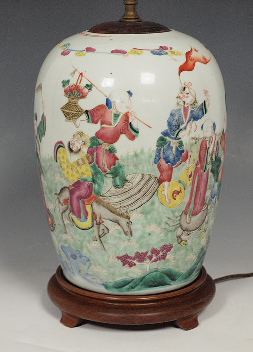 CHINESE HAND PAINTED JAR: Mounted