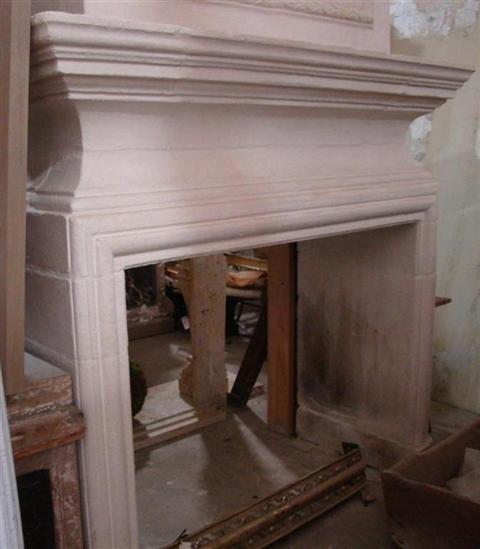 FRENCH LOUIS XVI STYLE LIMESTONE 147264