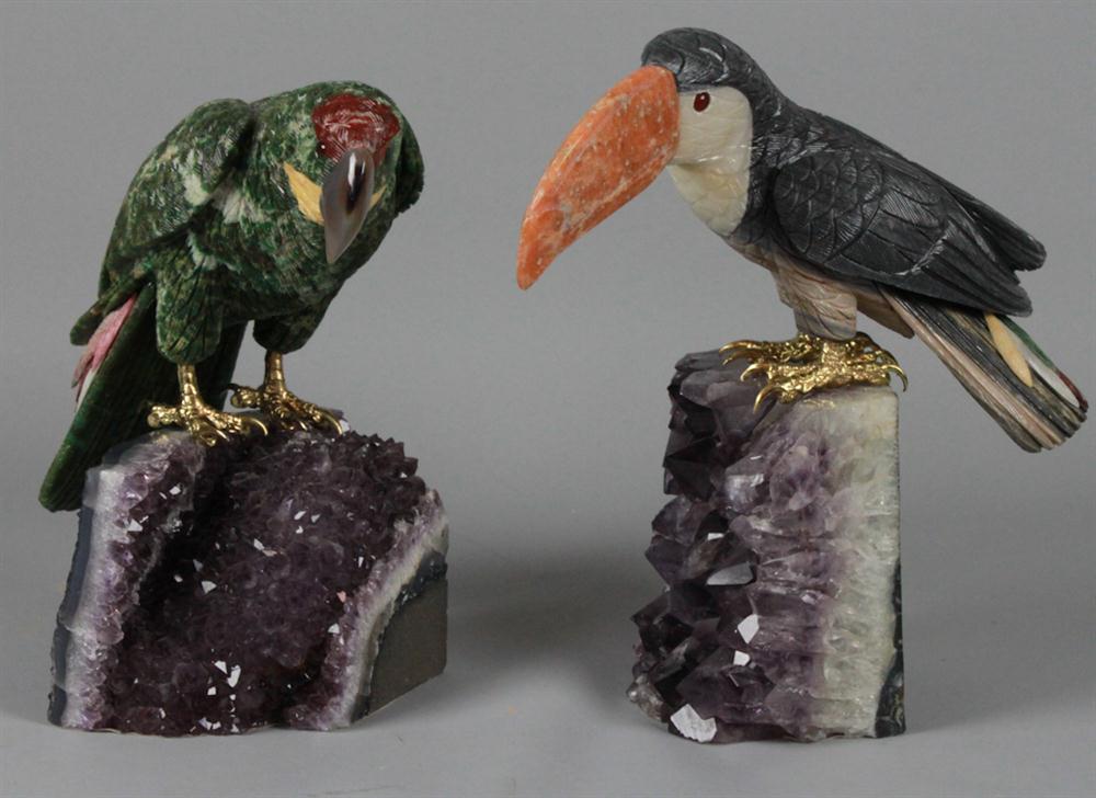 TWO HARDSTONE MODELS OF BIRDS the 147327