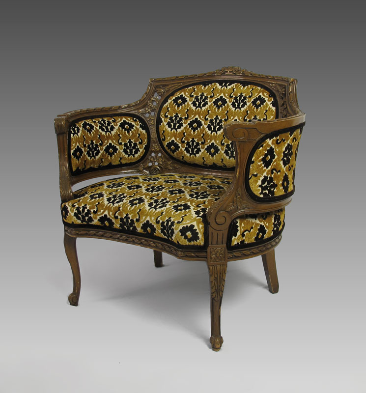 1920's FRENCH STYLE BERGERE CHAIR: