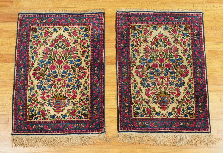 PAIR OF OLD PERSIAN HAND KNOTTED 14746c