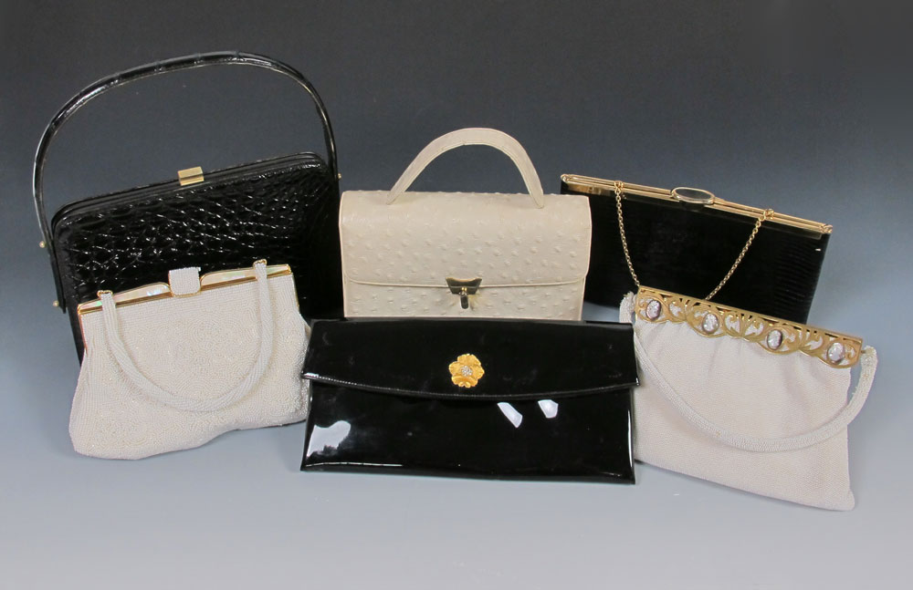 6 ESTATE FOUND VINTAGE HANDBAGS  1474aa