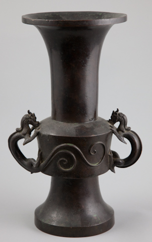 JAPANESE BRONZE ARCHAISTIC VASE