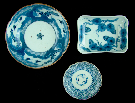 THREE PIECES OF JAPANESE BLUE AND WHITE