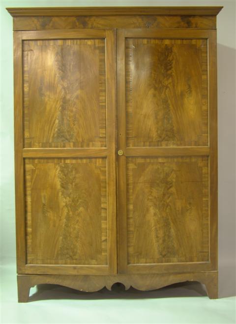 LARGE ENGLISH MAHOGANY ARMOIRE 147999