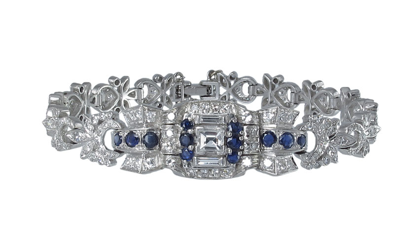 PLATINUM DIAMOND AND SAPPHIRE BRACELET: