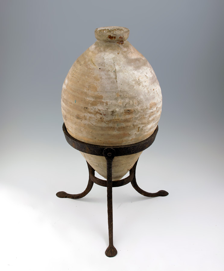 POTTERY JUG ON STAND: Earthenware