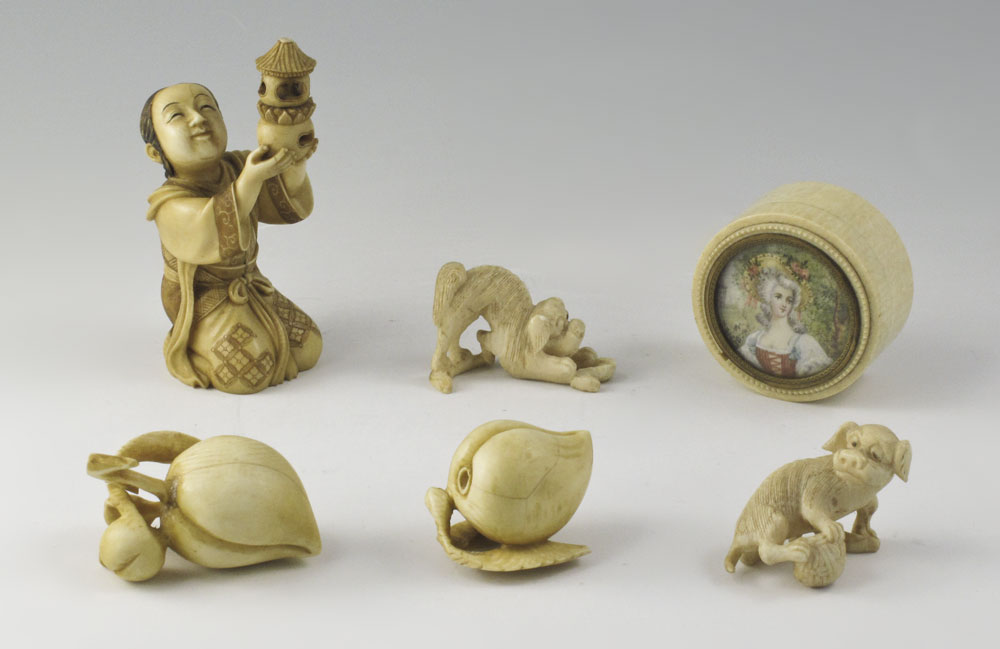 6 PIECE COLLECTION OF CARVED IVORY: