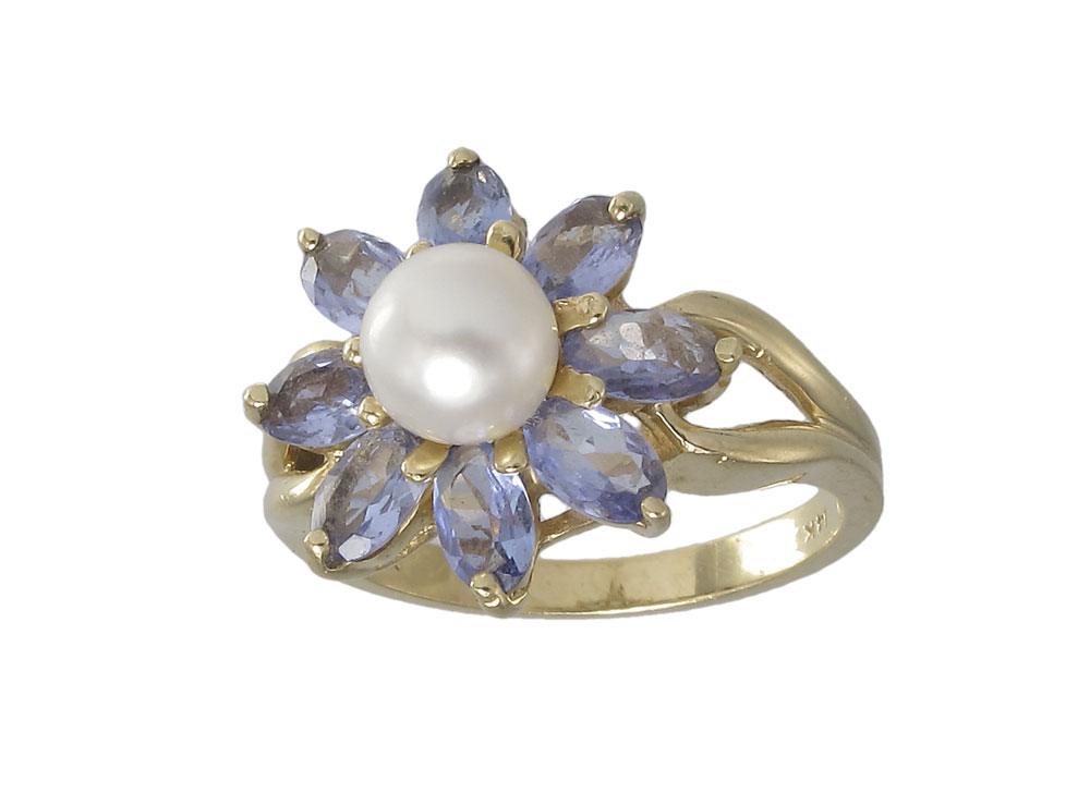 A SWEET 14K PEARL GEMSTONE RING  147ba8