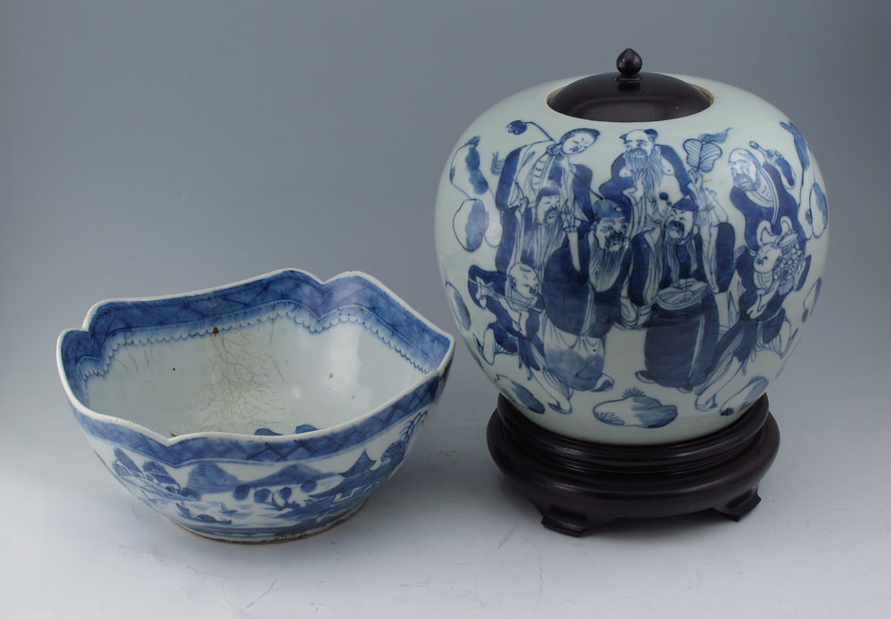 2 PIECE CHINESE BLUE DECORATED