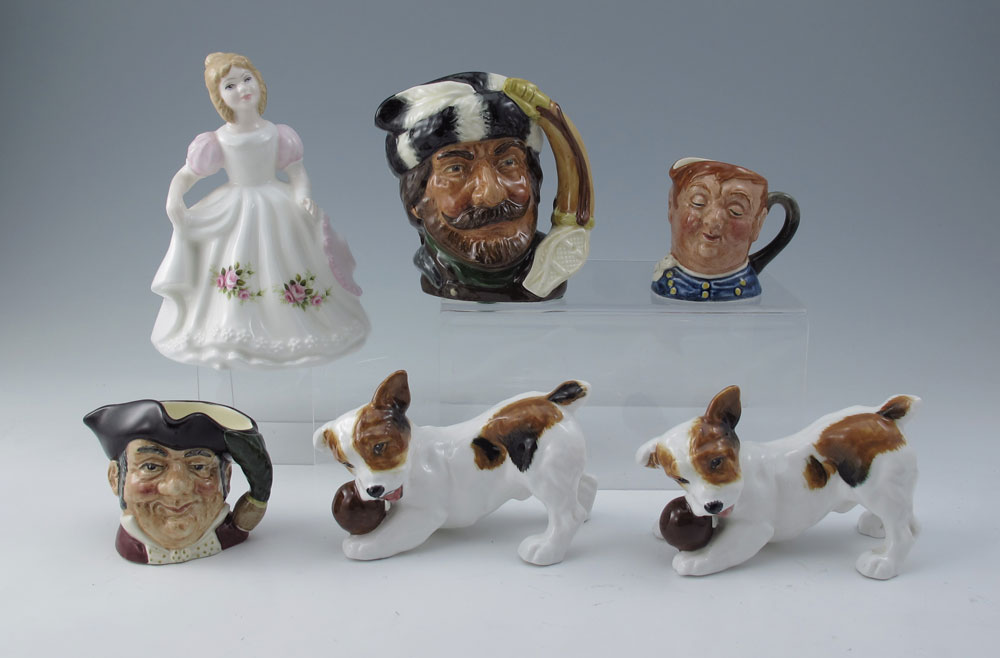 6 ROYAL DOULTON FIGURINES AND JUGS: