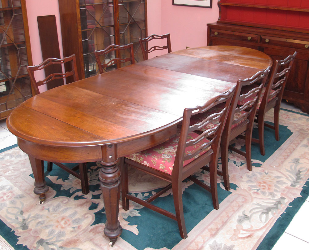 LATE 19TH CENTURY WALNUT DINING 147c1a