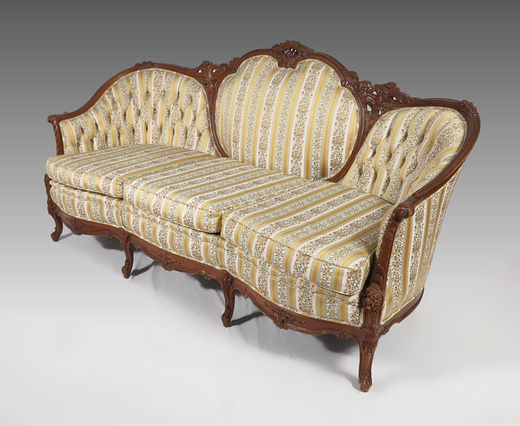 WALNUT FRENCH STYLE CARVED SOFA  147c26