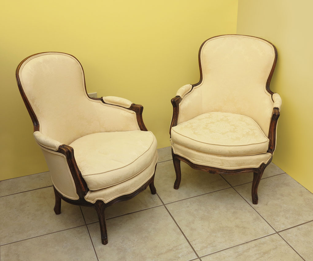 PAIR FRENCH VICTORIAN CHAIRS Shaped 147c32