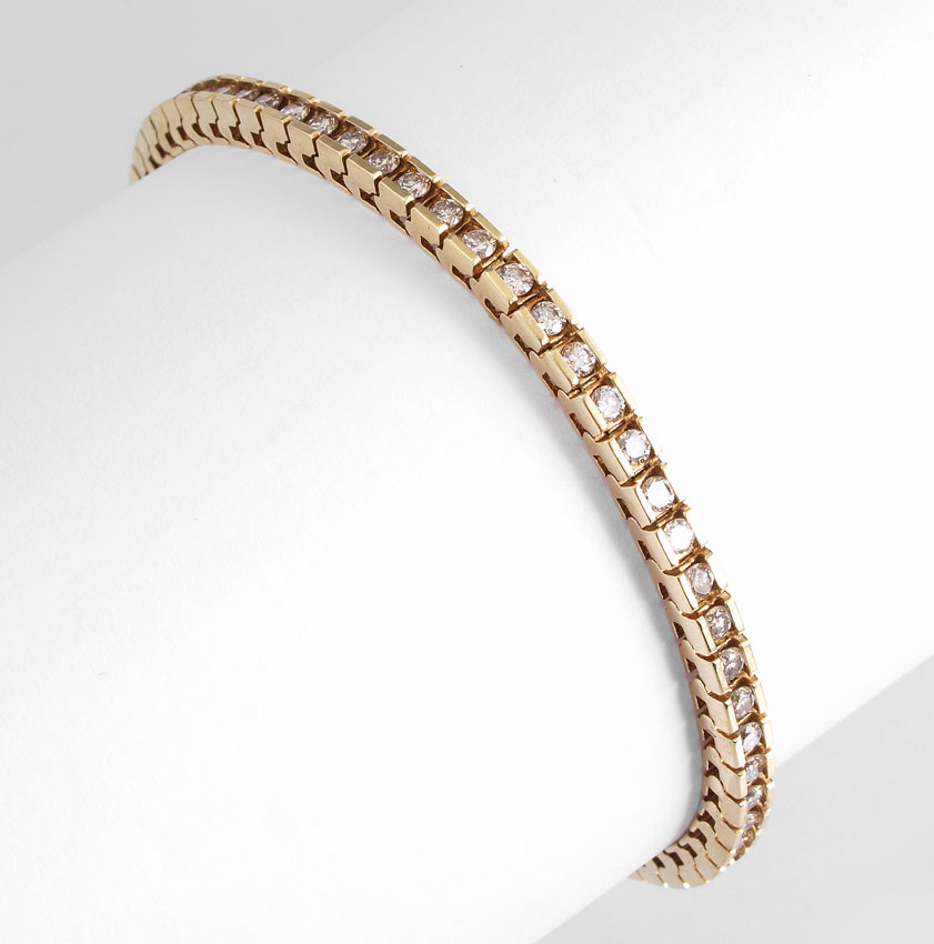 3 00 CTW DIAMOND LINE BRACELET  147c46