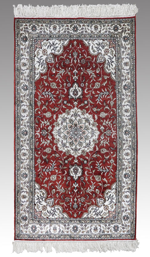 MODERN INDO-PERSIAN HAND KNOTTED